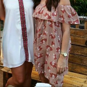 Off the shoulder boutique brand dress. Size S